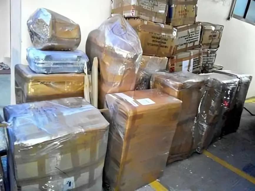 Packing and moving service 29