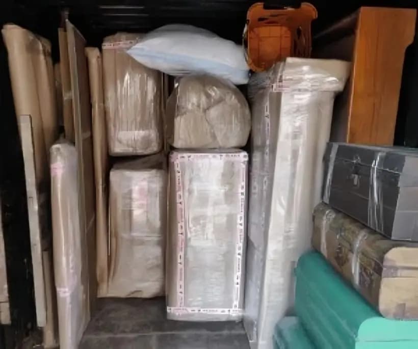 Packing and moving service 31