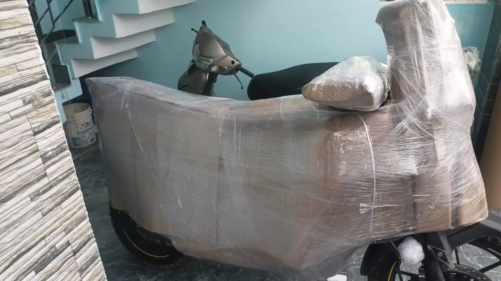 Packing and moving service 37
