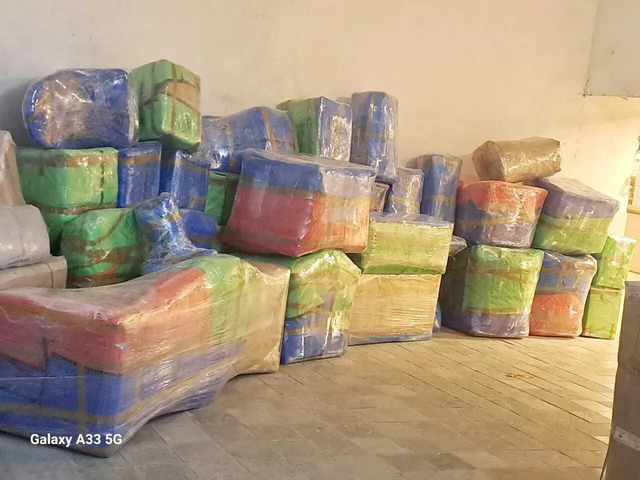Household goods packing and home shifting service by Safexpress - 39