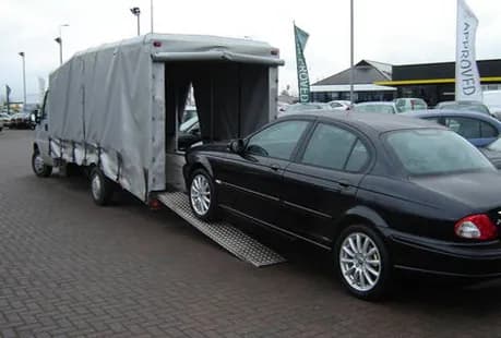 Professional car shifting and vehicle transportation service by Safexpress - 111