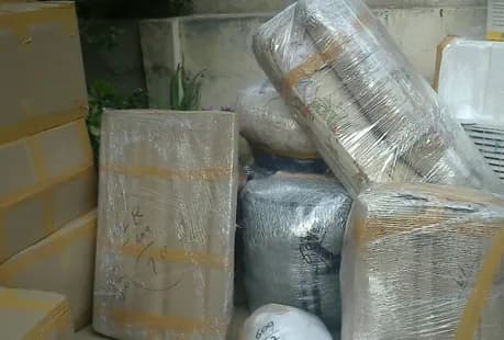 Household goods packing and home shifting service by Safexpress - 58