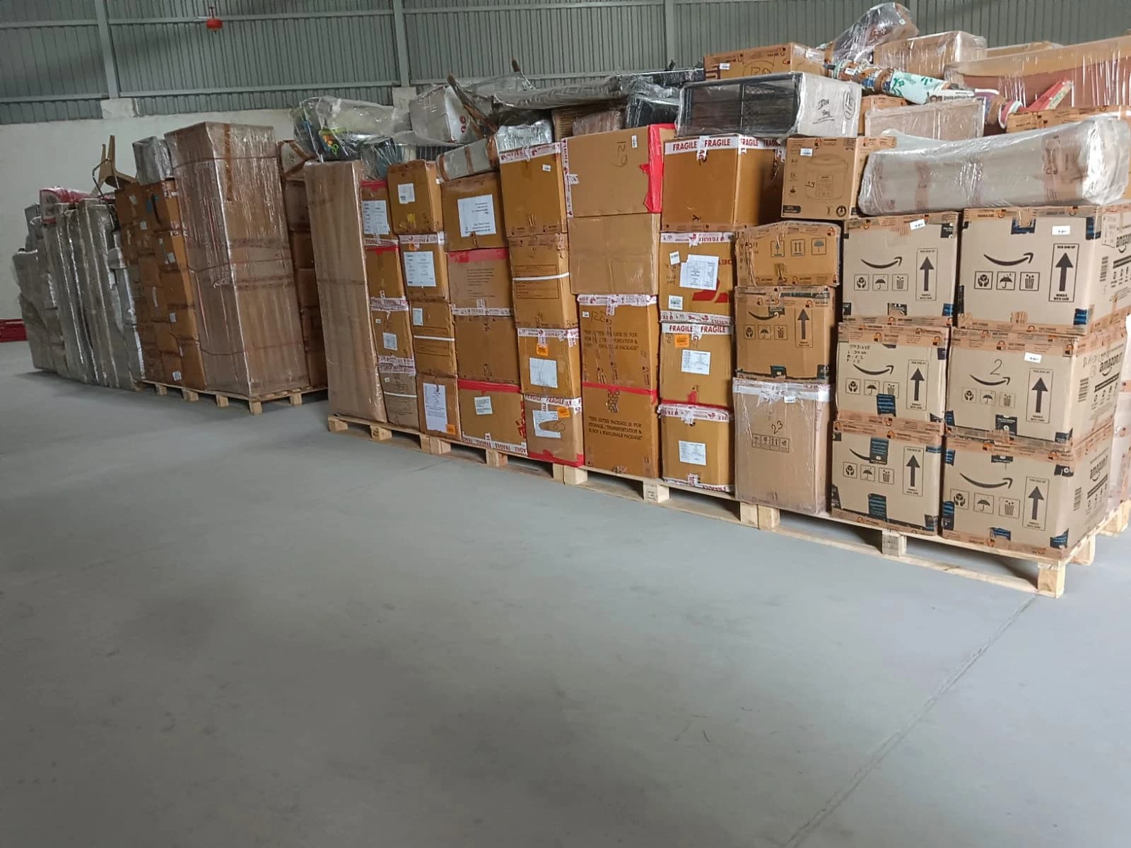 Secure warehouse storage service for household goods by Safexpress - 106