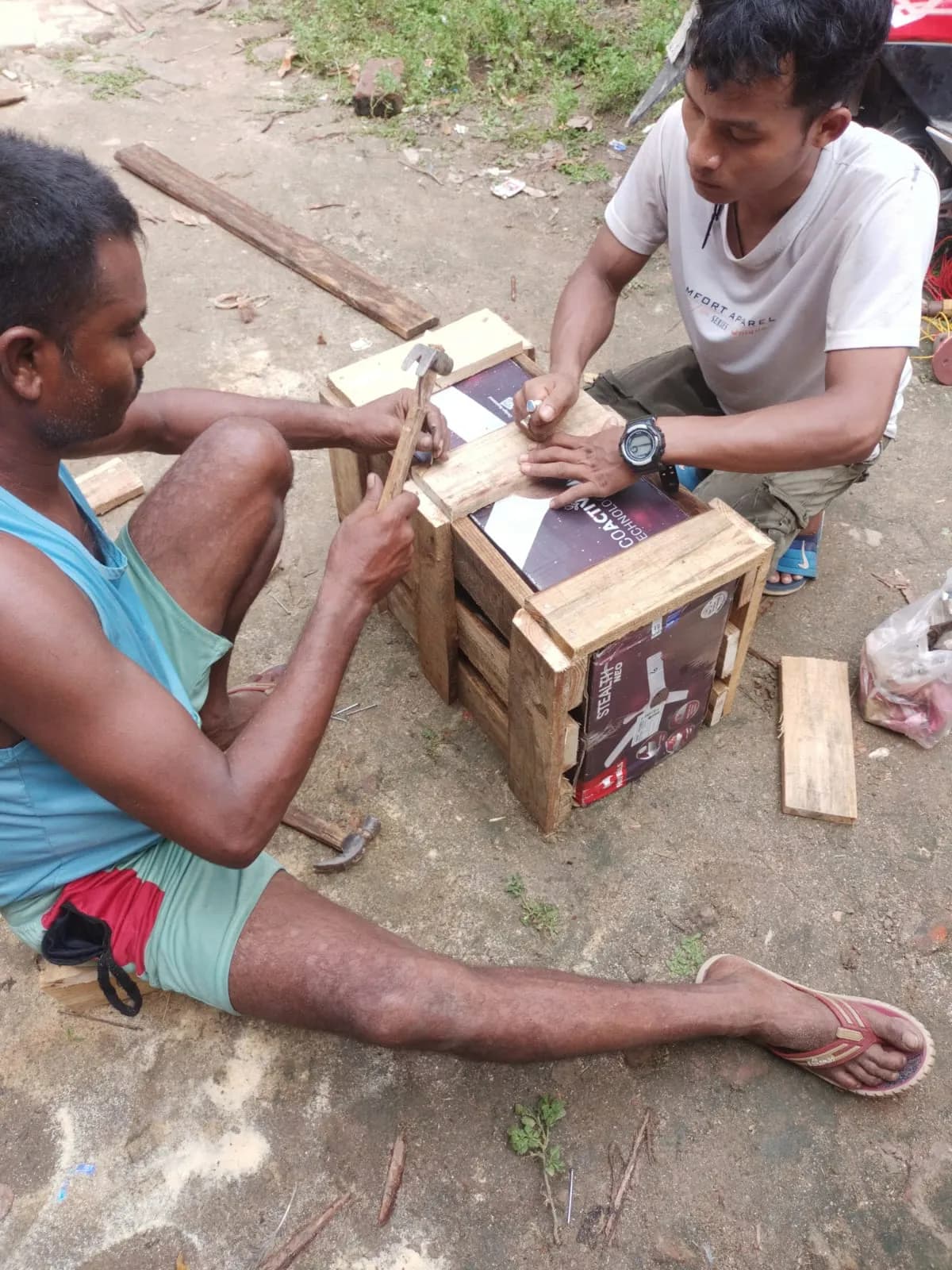 Wooden packing service for safe goods transportation by Safexpress - 77
