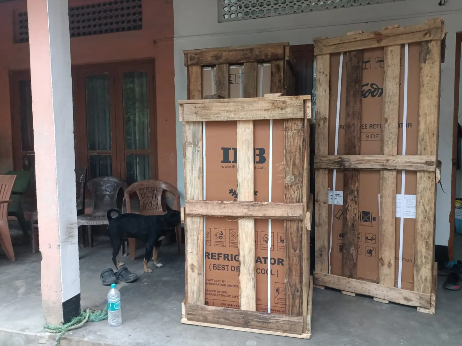 Wooden packing service for safe goods transportation by Safexpress - 82