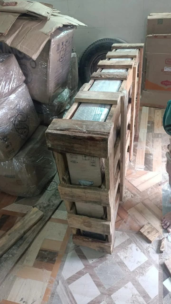 Wooden packing service for safe goods transportation by Safexpress - 93