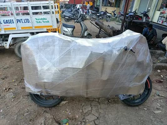 Packing and moving service 11